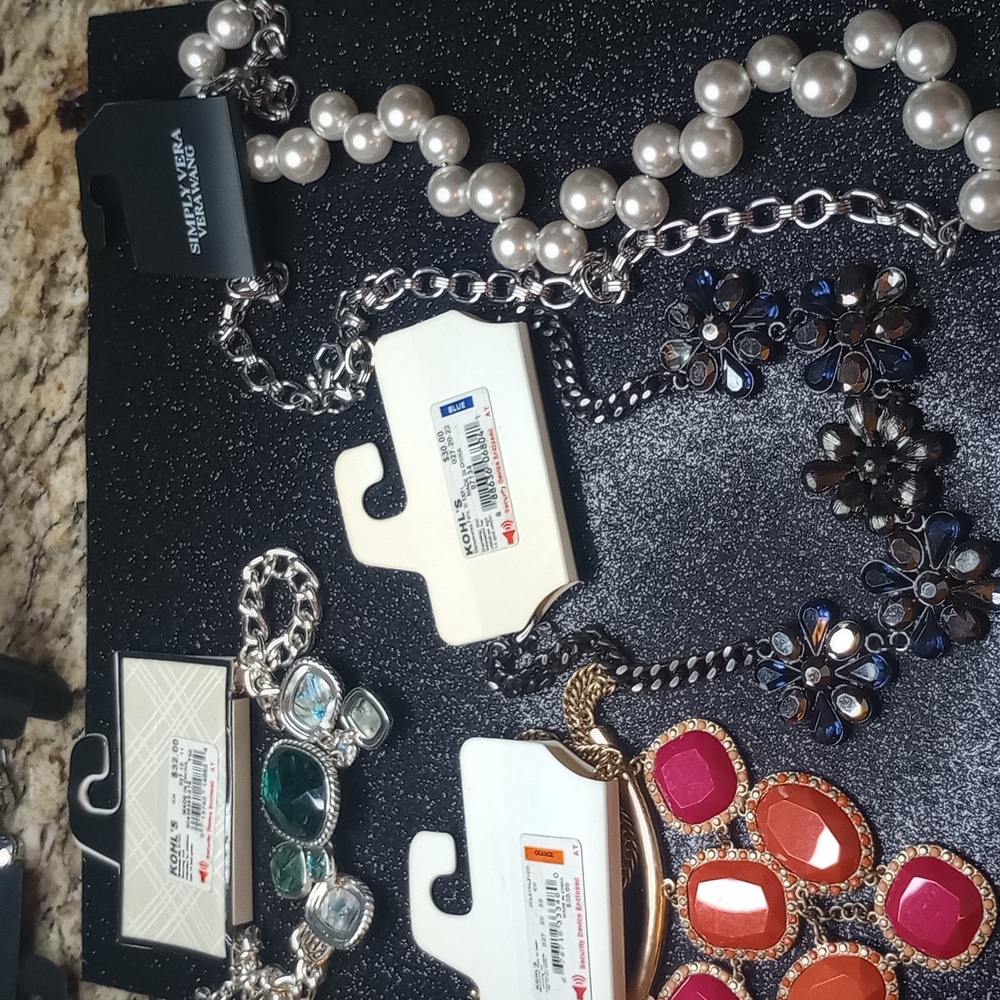 Women's Fashion Necklaces